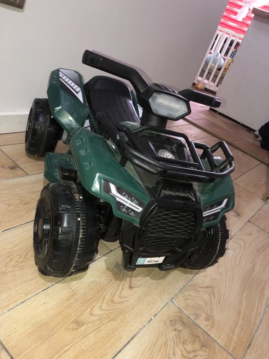 Quady na akumulator