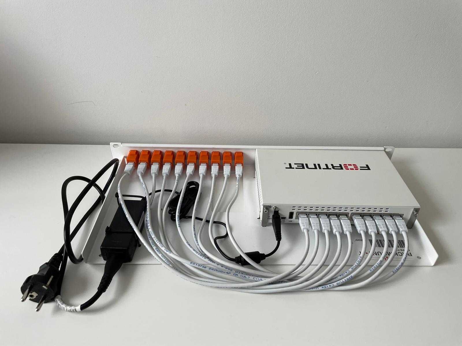 Fortinet FortiGate FG-60D – Firewall UTM + Rack Kit + Patchcordy