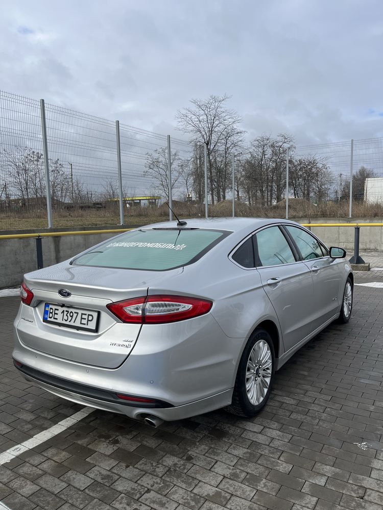 Ford fusion hybrid