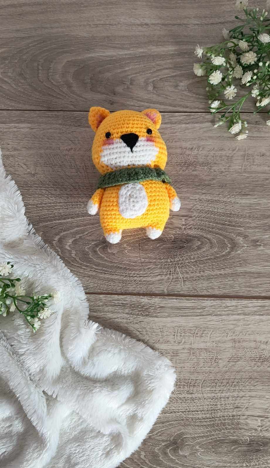 Pluszak shiba na szydełku