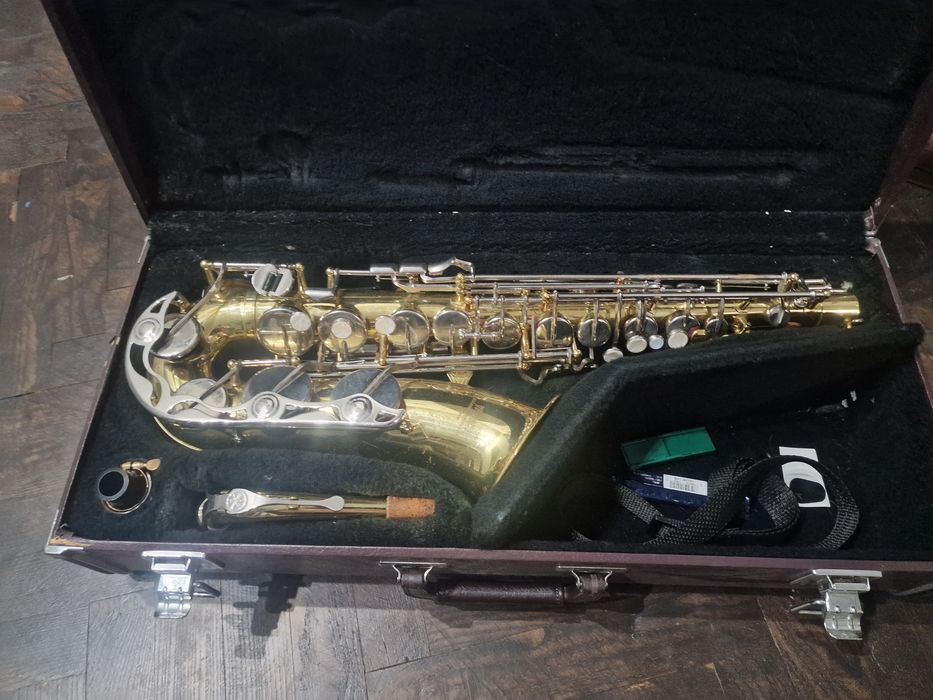 Саксофон АЛЬТ б/у
