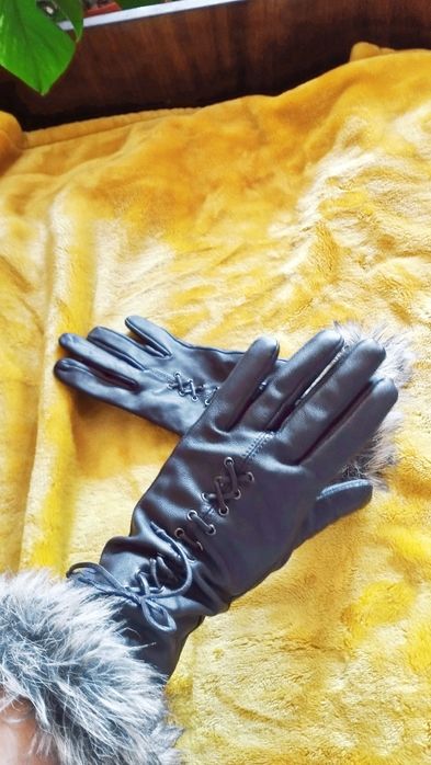 Фіолетові довгі рукавички з хутром кожанные перчатки длинные завязках