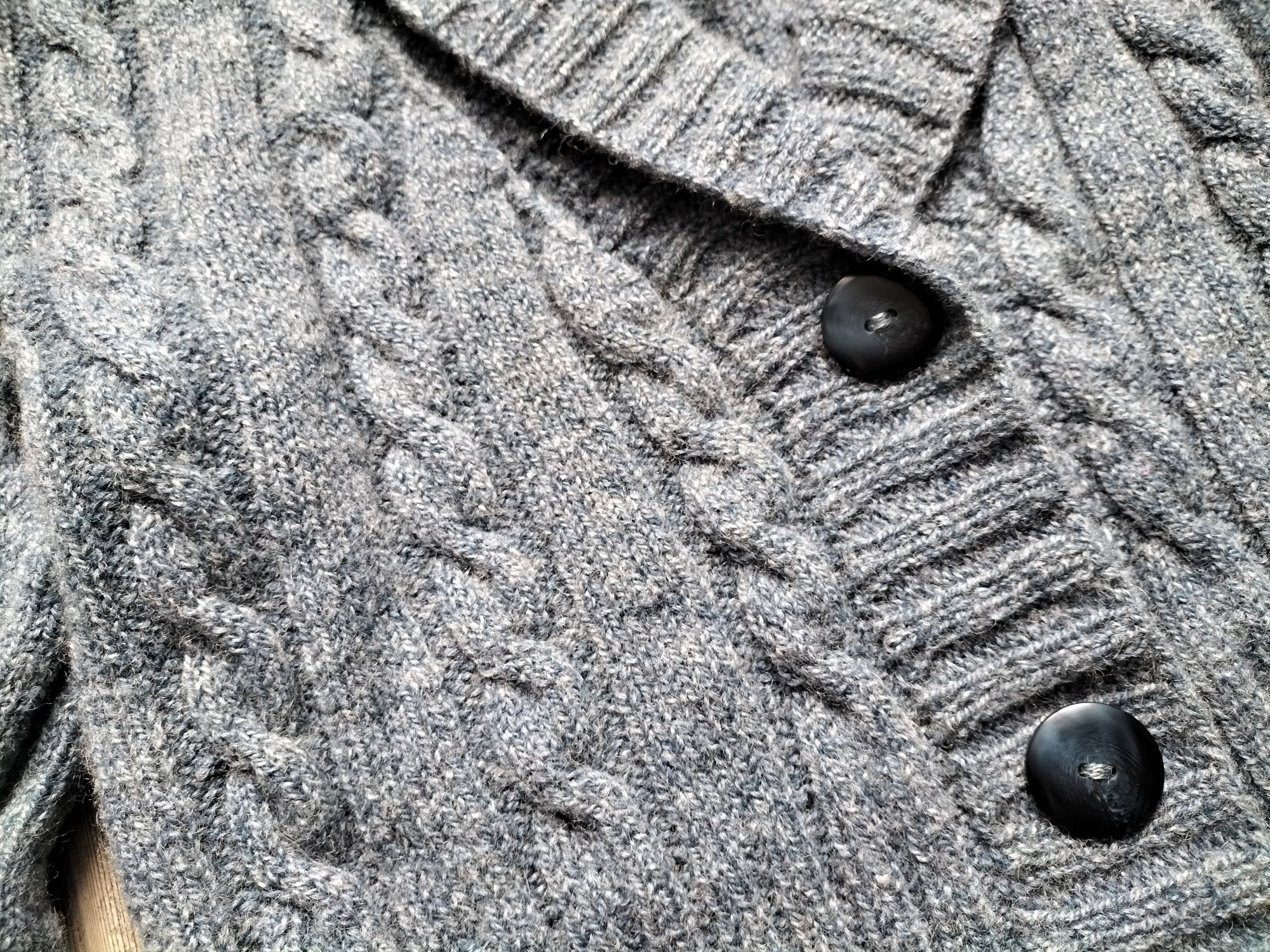 sweter wełniany kardigan wykładany kołnierz 40 L hand made