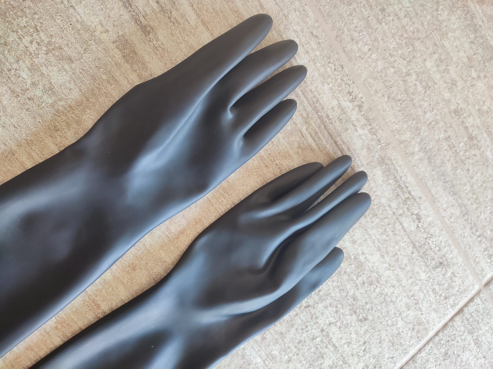 Luvas de Latex Pretas