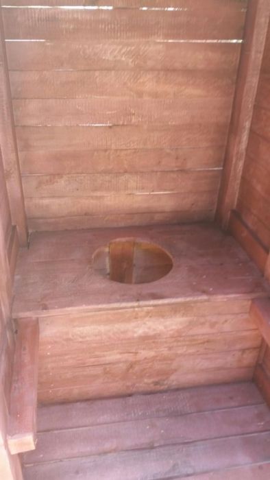 toaleta drewniana wc
