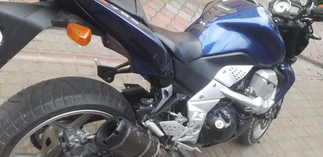 Kawasaki z750 2011