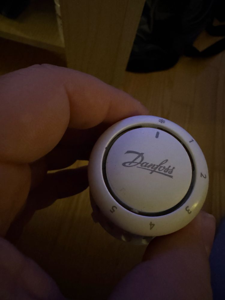 Regulator temperatury do grzejnika Danfoss React