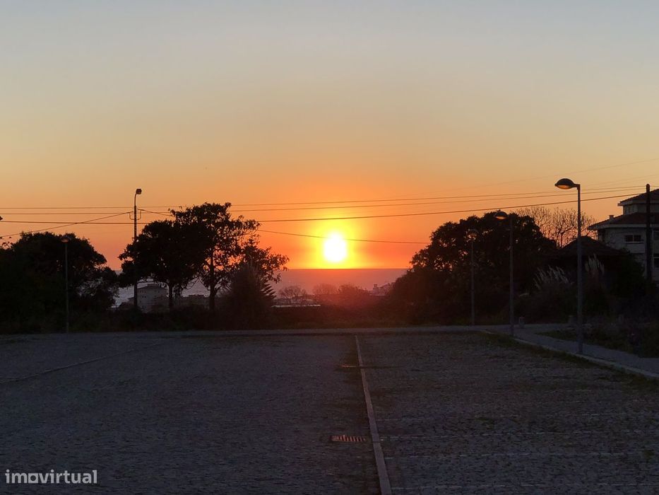 T2 com suíte e cozinha equipada