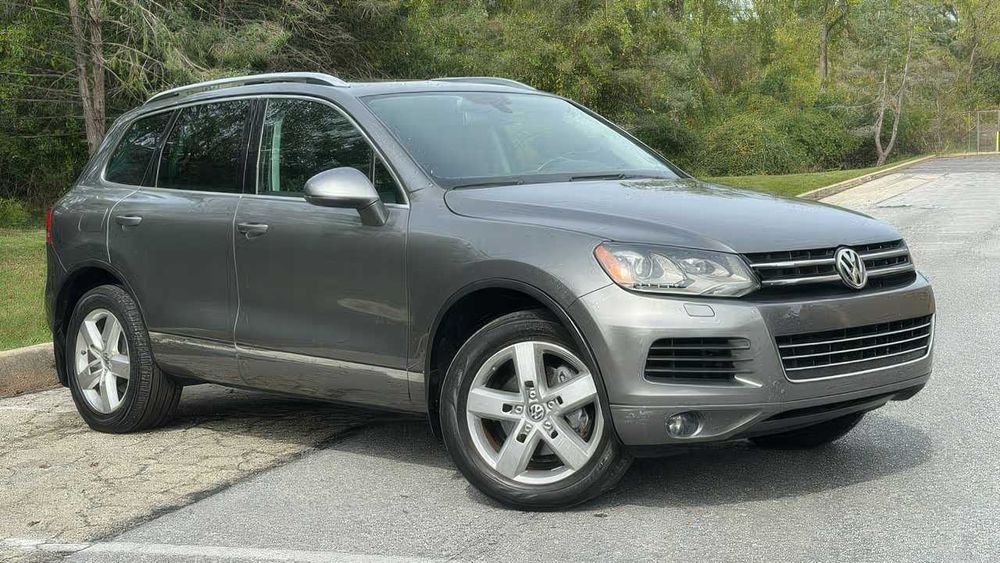 Volkswagen Touareg      2014