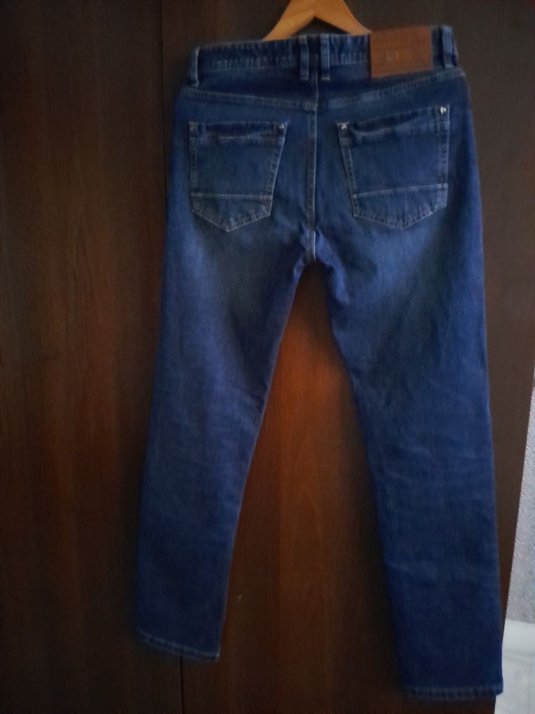 Нові джинси , розмір 31