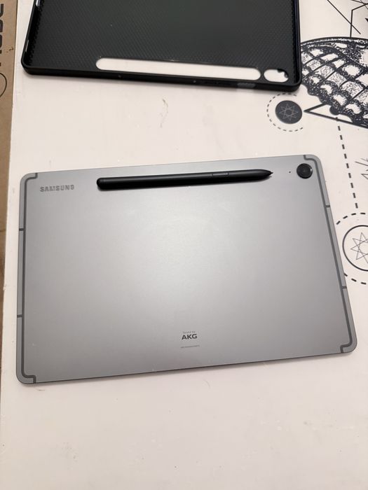 Samsung Galaxy TAB S9 FE 5G 6/128GB - stan bardzo dobry, etui, s pen