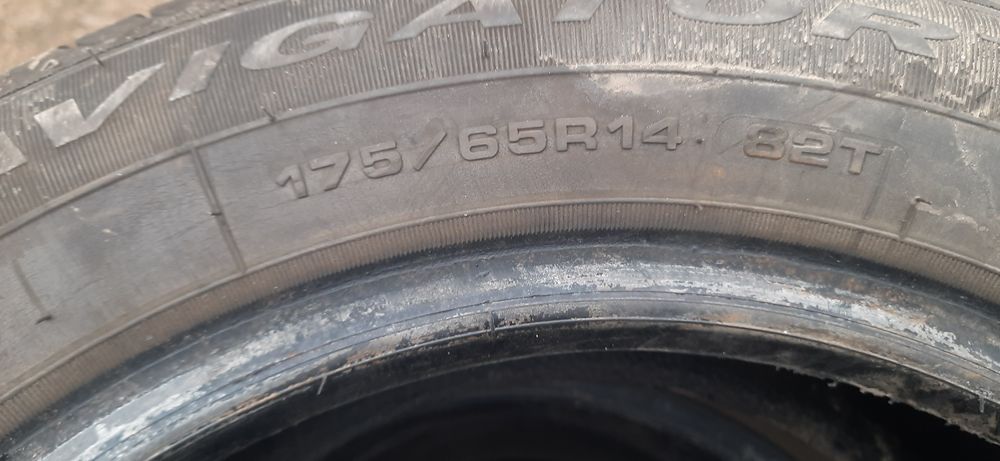 Dębica Navigator 175/65/14 całoroczne stan bardzo dobry