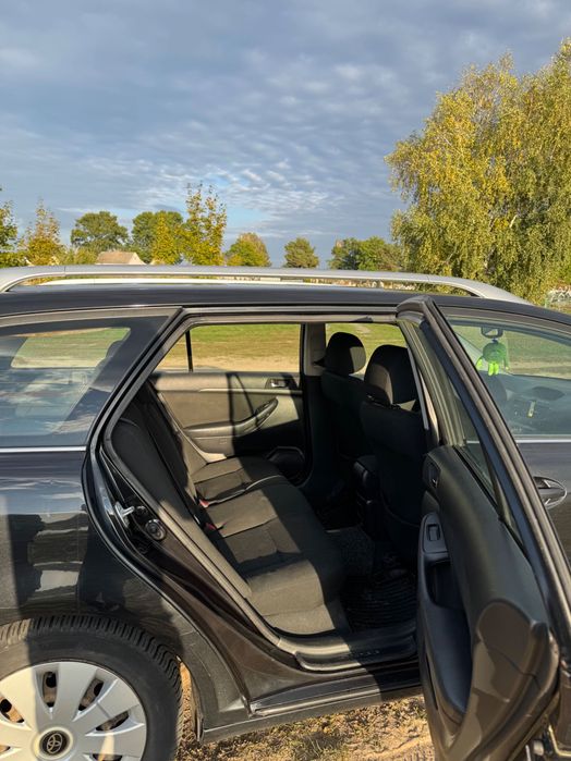 Продам Toyota avensis 2.2 турбодизель