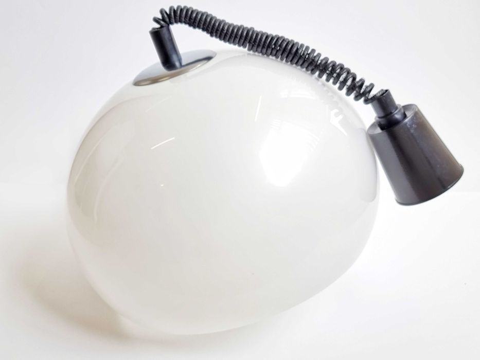 Candeeiro Space Age branco Harvey Guzzini anos 70