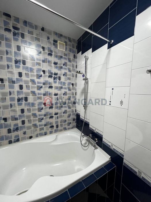 Продам 3 кімнатну кв. в новобудові, автономним опаленням.