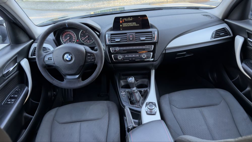BMW 116 SPORT DIESEL EfficientDynamics  ANO 2015