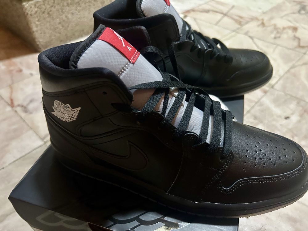 Air Jordan 1 mid