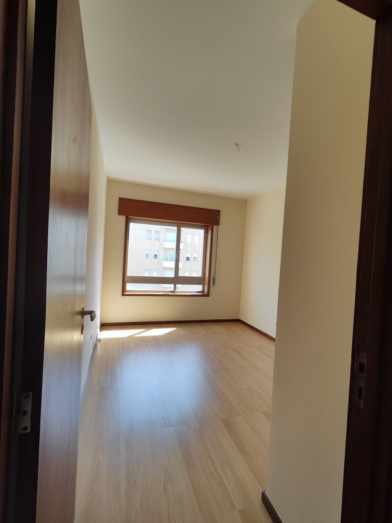 Apartamento T3 para arrendar - rua estado da Índia (Vila Nova de Gaia)