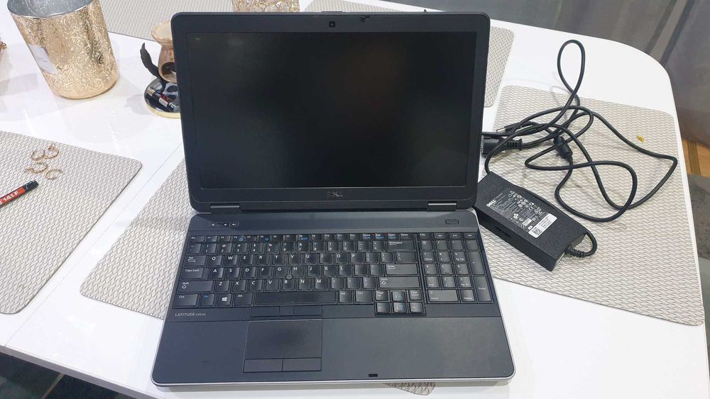 Dell Laptop E6540 i7 4810MQ SSD 240GB 8GB RAM Kamera LAN WiFi