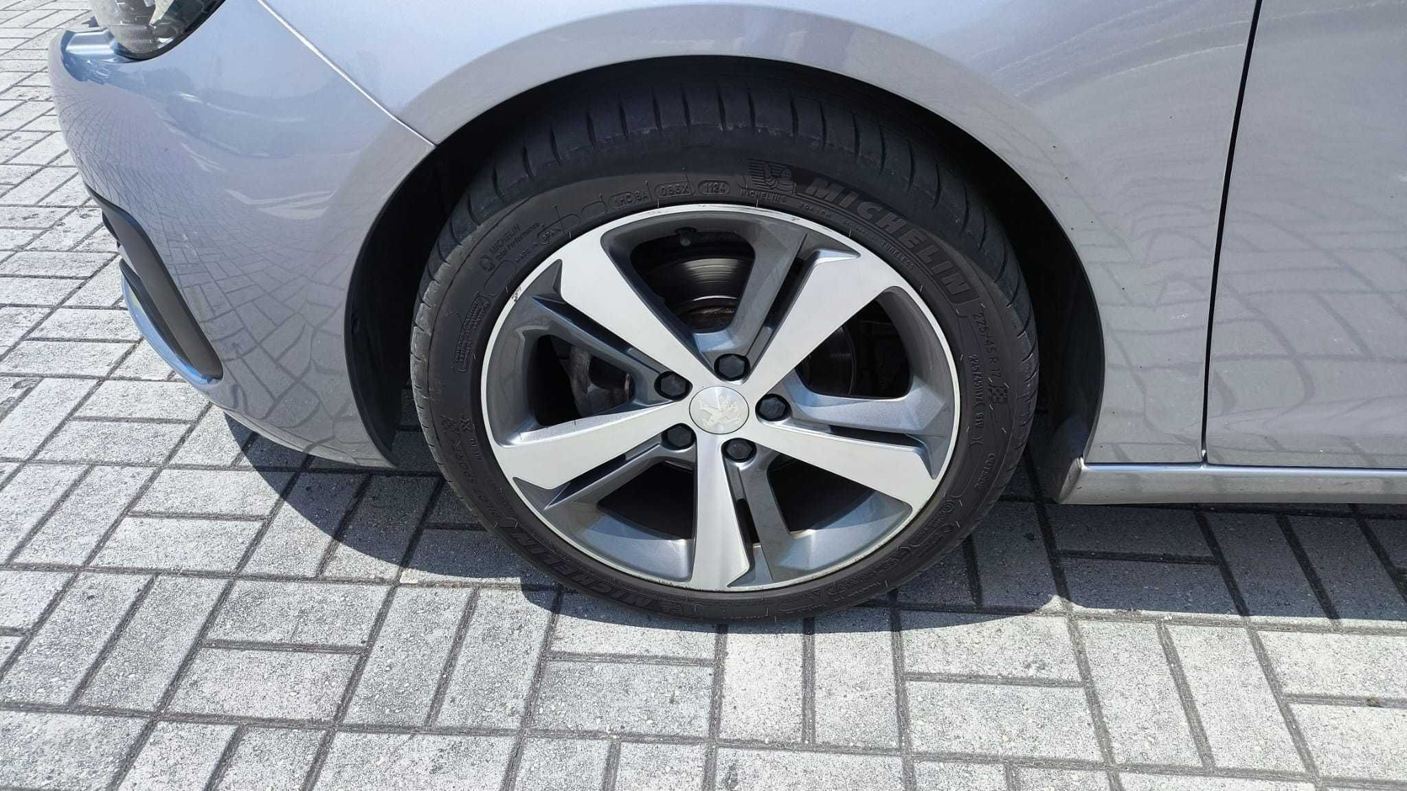 Peugeot 308 Allure 1.5 BlueHDi 130cv GPS / Vidros Escurecidos