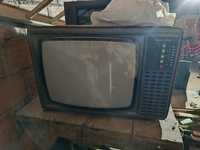 Vendo televisão antiga
