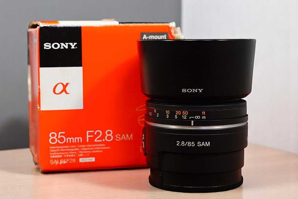 Sony 85mm f2.8, Minolta Program 3500xi