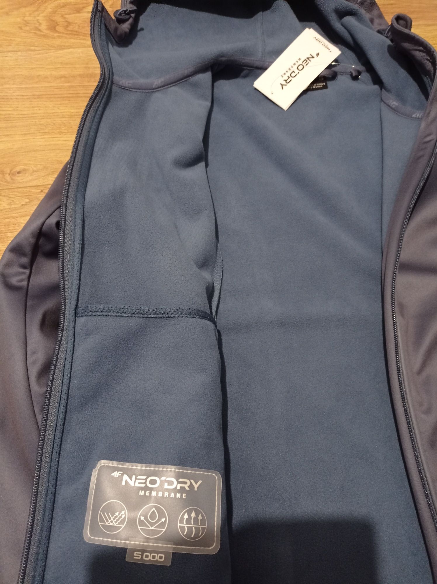 Kurtka Softshell 4F