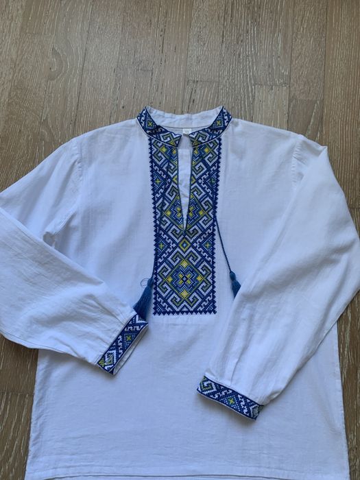 Вишиванка з довгим рукавом