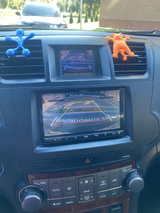 Продам Toyota Highlander