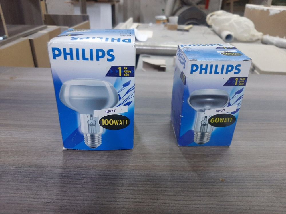 Продам лампочки Philips