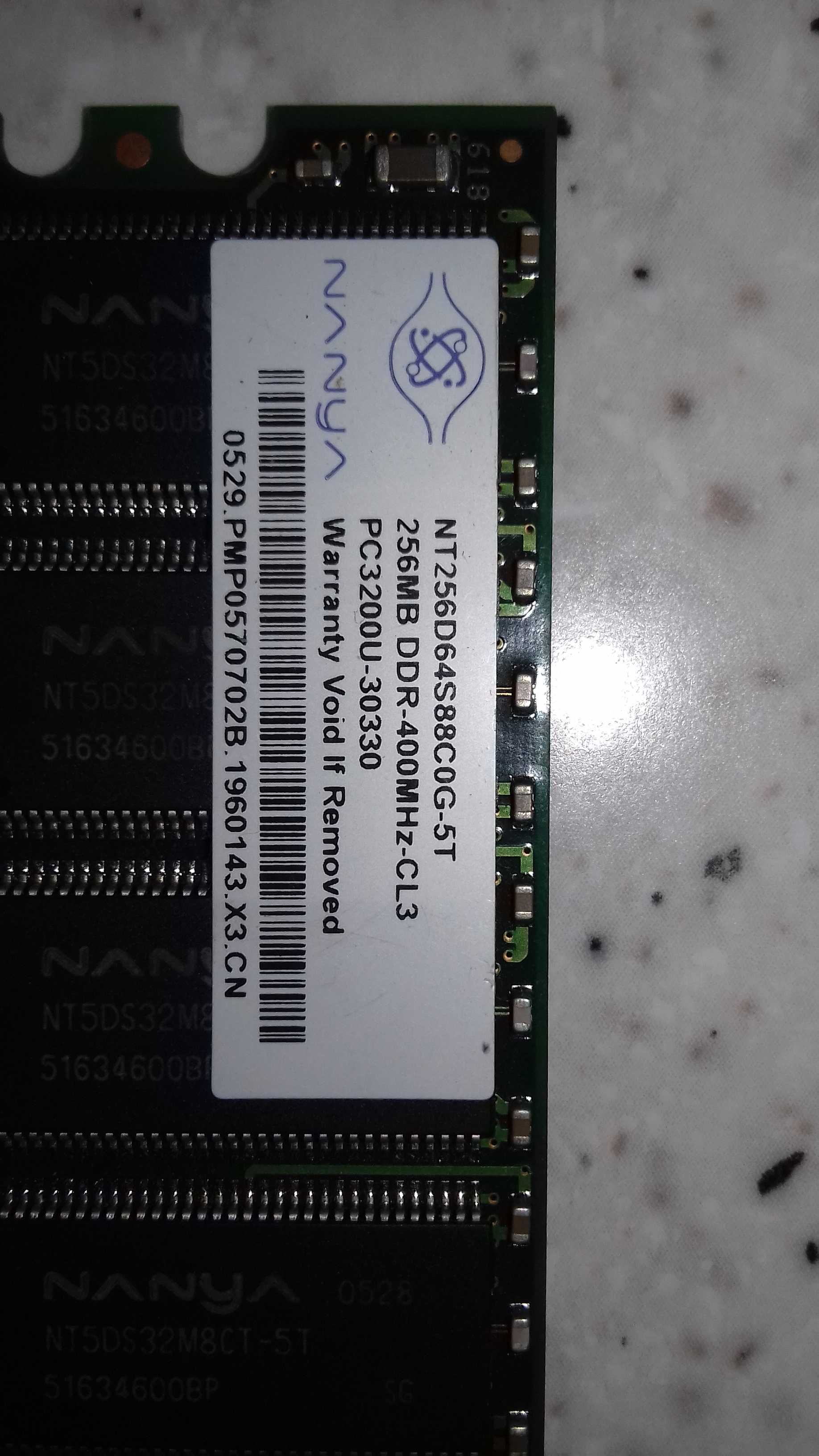 Pamięć RAM DDR 400 MHz