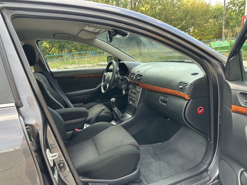 Toyota Avensis 2008 року (рестайлінг)