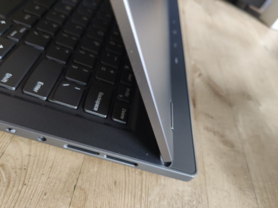 Lenovo Legion Slim-5-14APH8 120-Hz 2.8K-OLED