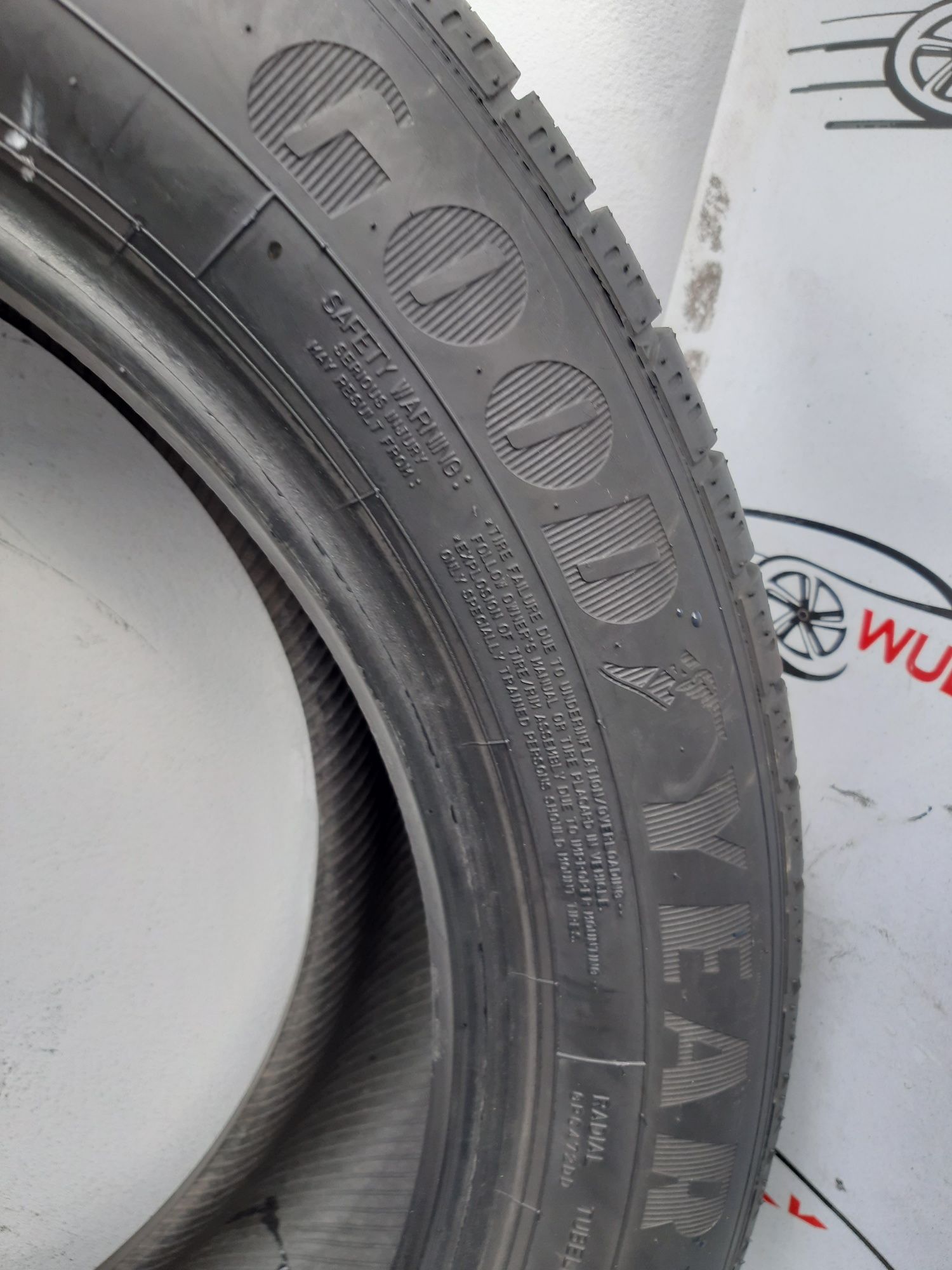 225/55r19 99V Goodyear EfficientGrip SUV 4x4