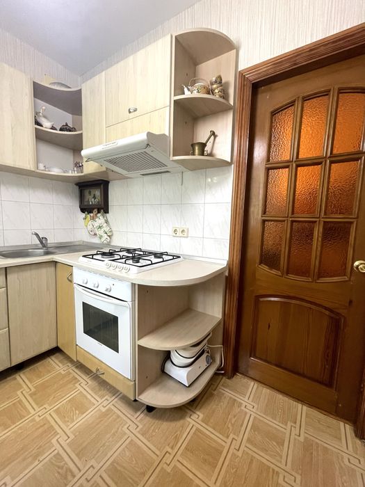 Продаж 2-к вул. Єреванська 25/1, Соломʼянська пл, Космонавтів