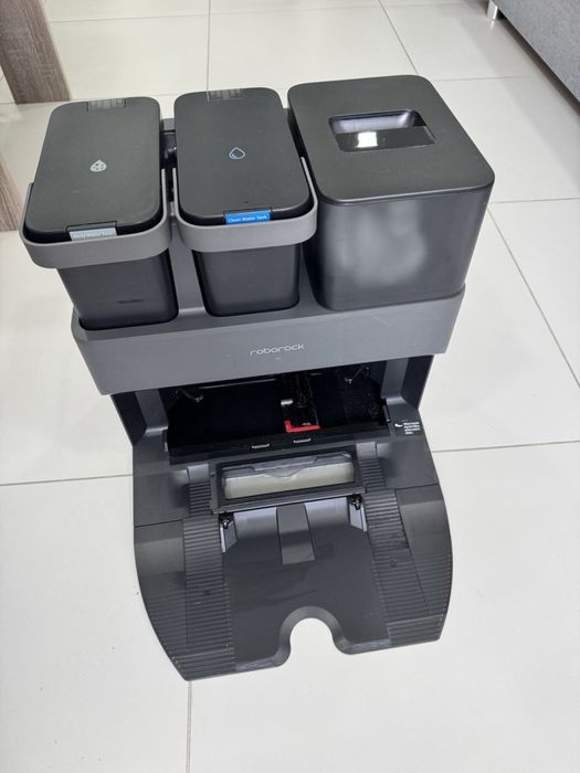 Робот пылесос roborock model ewfd01hrr