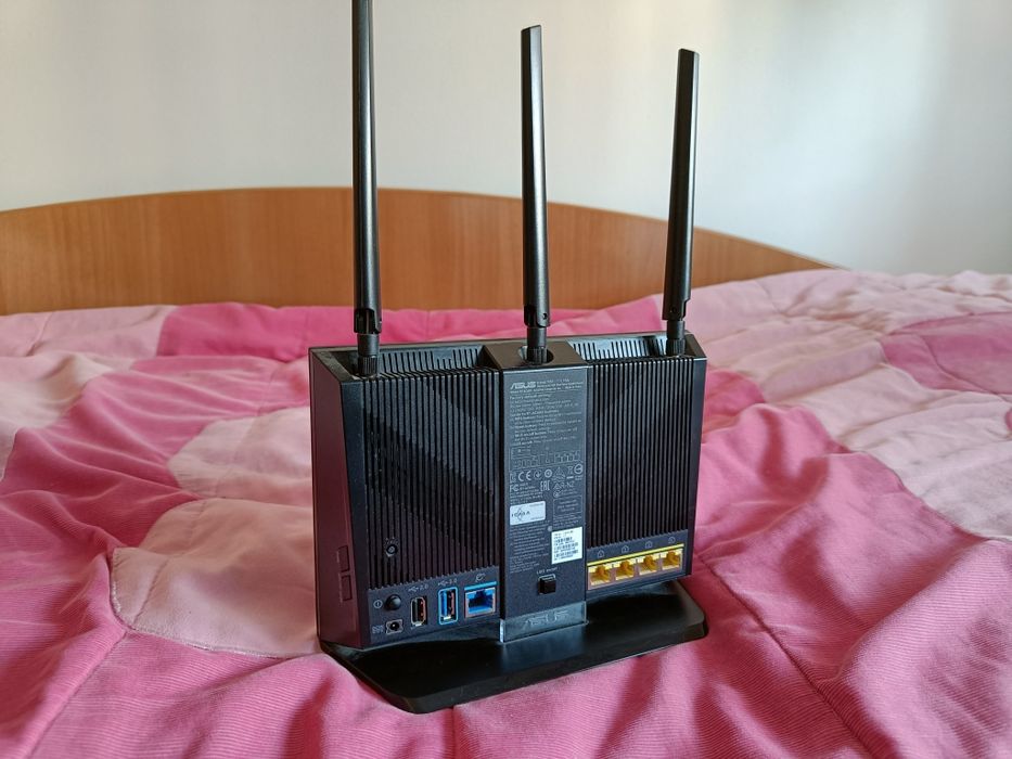 Router Asus RT-AC68U