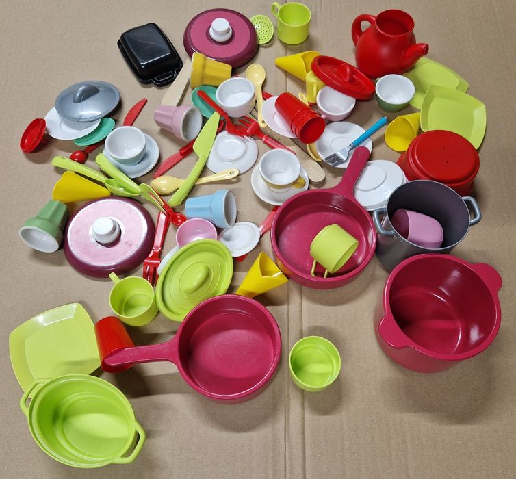 Zabawki naczynia, serwis kawowy