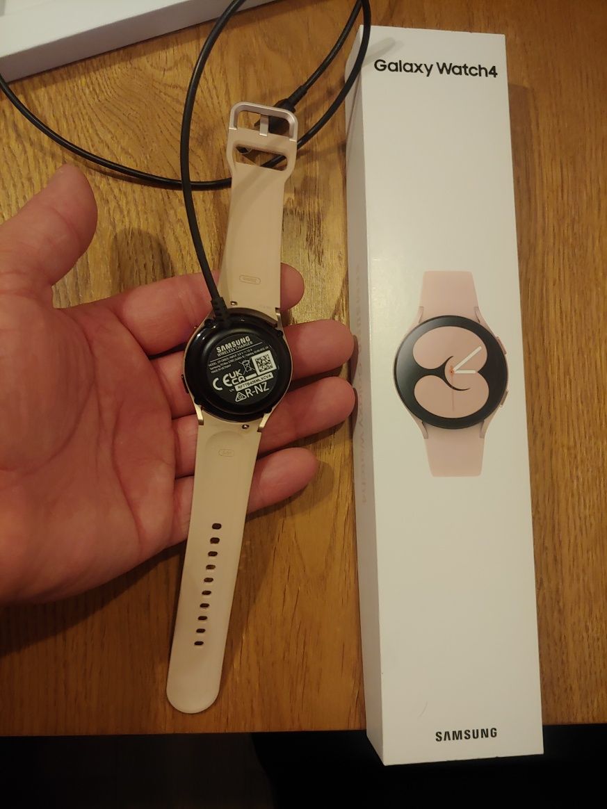 Samsung Galaxy Smart watch4