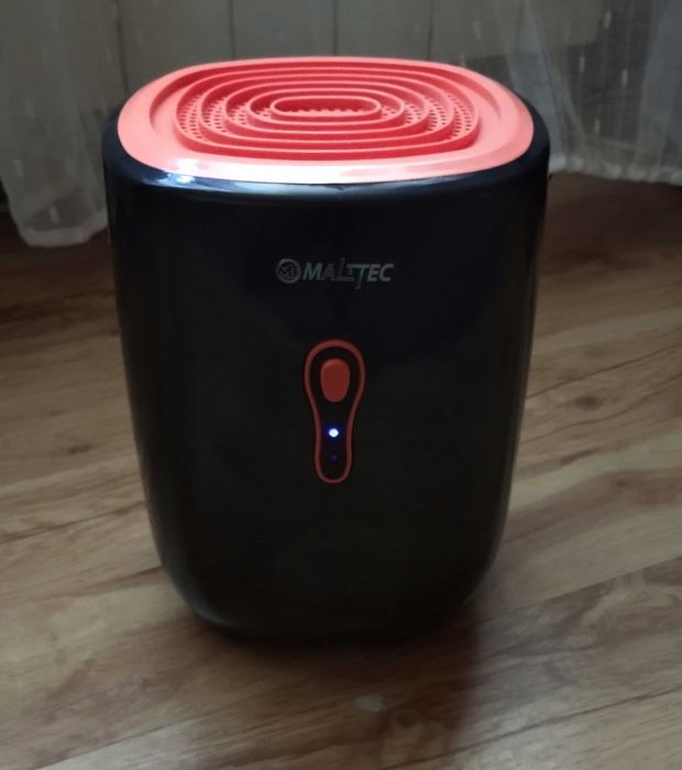 Osuszacz Powietrza Odwilżacz
Pochłaniacz wilgoci Elektryczny
Wydajny