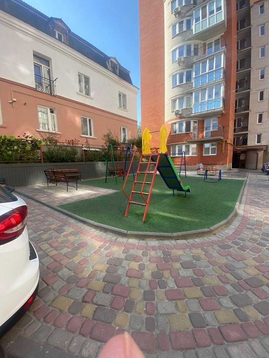 Продаж 3 км квартири на Коцюбинського в новобудові з індивідуальним