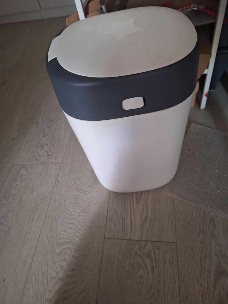 Kosz na pieluchy tommeetippee + worki gratis