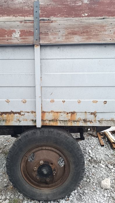 Причіп  грузовий одноосний