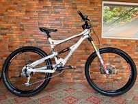 BERGAMONT 26"L-XL" SRAM X-0, DT Swiss, Rock Shox LYRIK 160 mm ENDURO