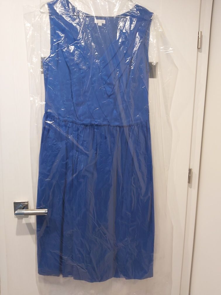 Przepiękna, koloru chabrowego, jedwabna sukienka marki Solar