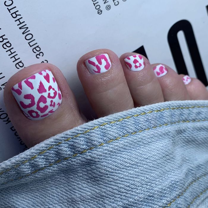 Маникюр и педикюр в уютной атмосфере | АЛЕКСАНДРИЯ