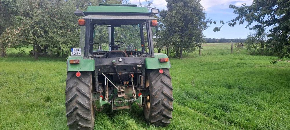Ciągnik rolniczy John Deere 2140AB