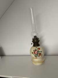 Porcelanowa lampa naftowa