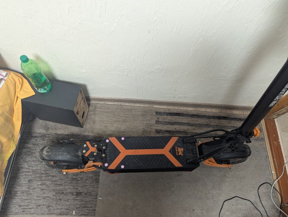 Продам електросамокат kukirin g2 max