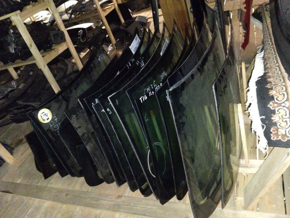 Лобове скло авто скло VW Tiguan passat b7 golf 6 bmw x5e70 audi q5 a4